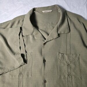 Tommy Bahama Shirt XL Green‎ Button Up 100% Silk  Short Sleeve Relaxed Casual